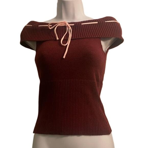 Charlotte Russe‎ Burgundy Knit Off the Shoulder Top, Small - Picture 1 of 4